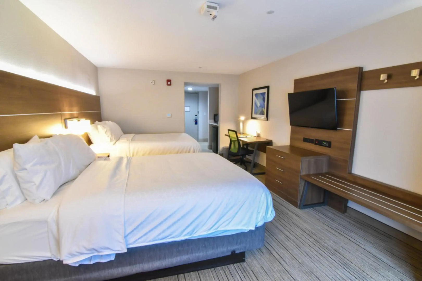 Holiday Inn Express & Suites Indianapolis Northwest by IHG