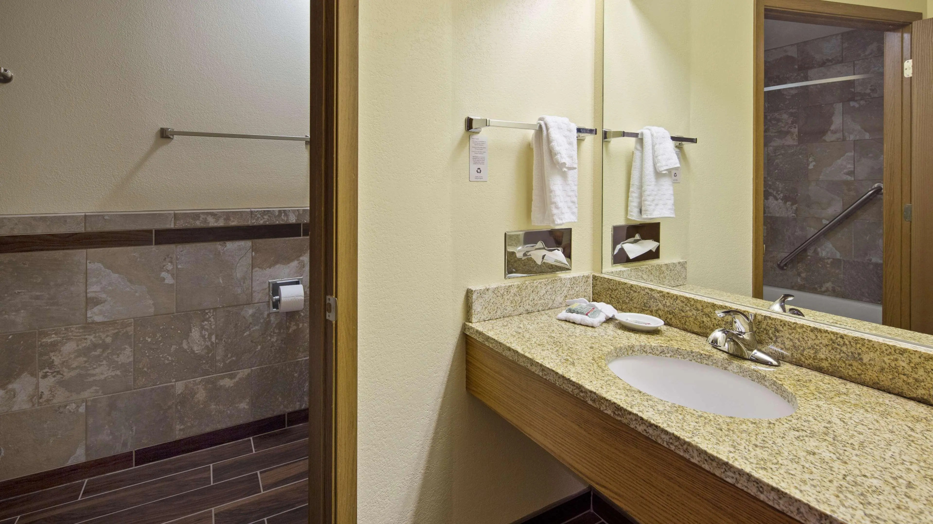 Best Western Golden Spike Inn & Suites