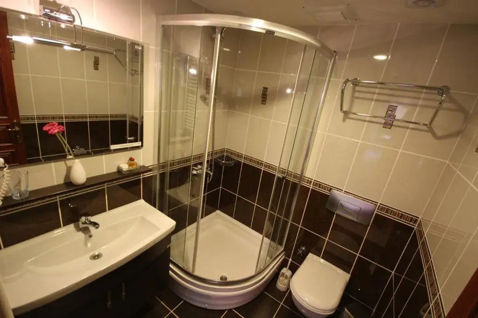 Tashkonak Studio Suites