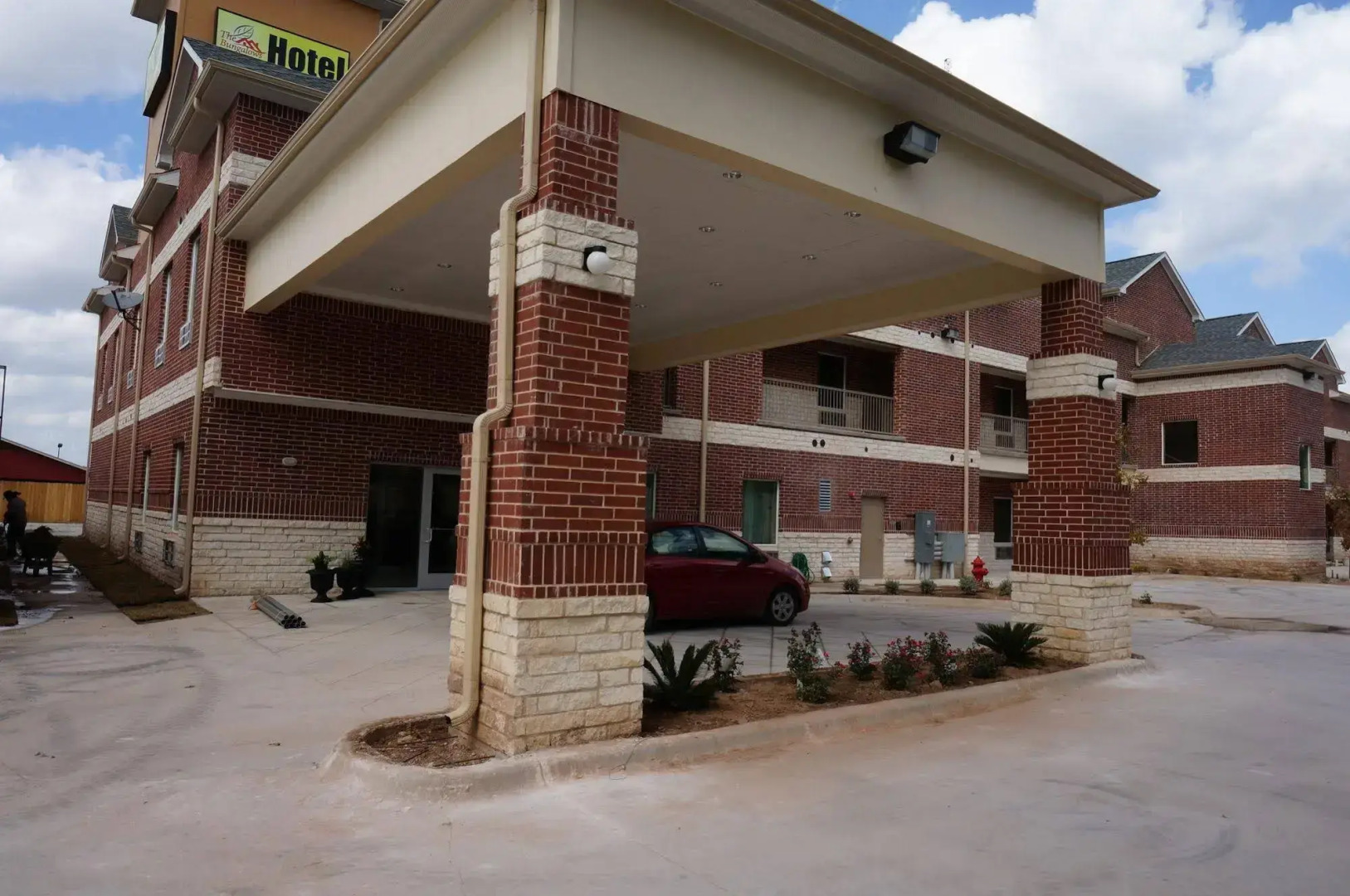 Texas Bungalows Hotel & Hotel Que at Lakeline Austin Cedar Park