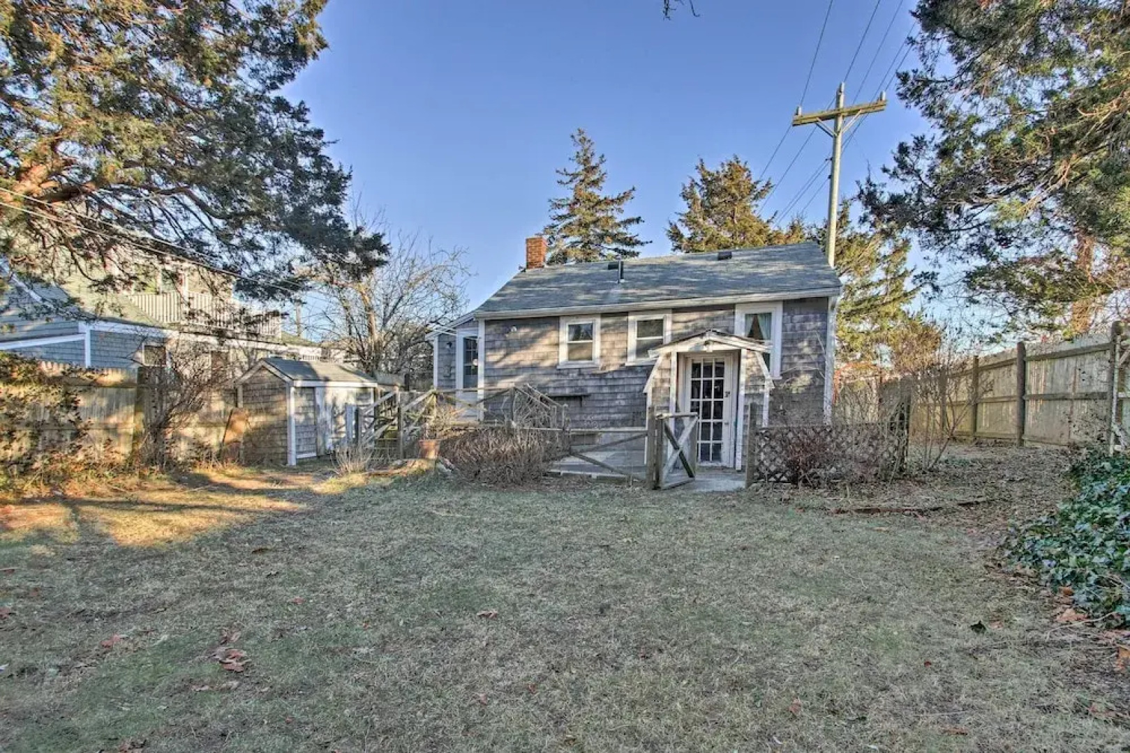 Steps to Cape Cod Canal: Buzzards Bay Home