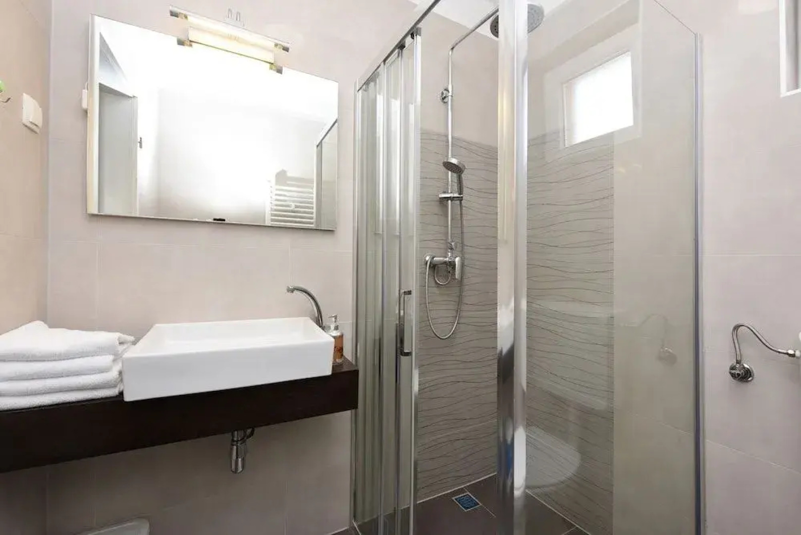 Holiday Apartments Yes Peace