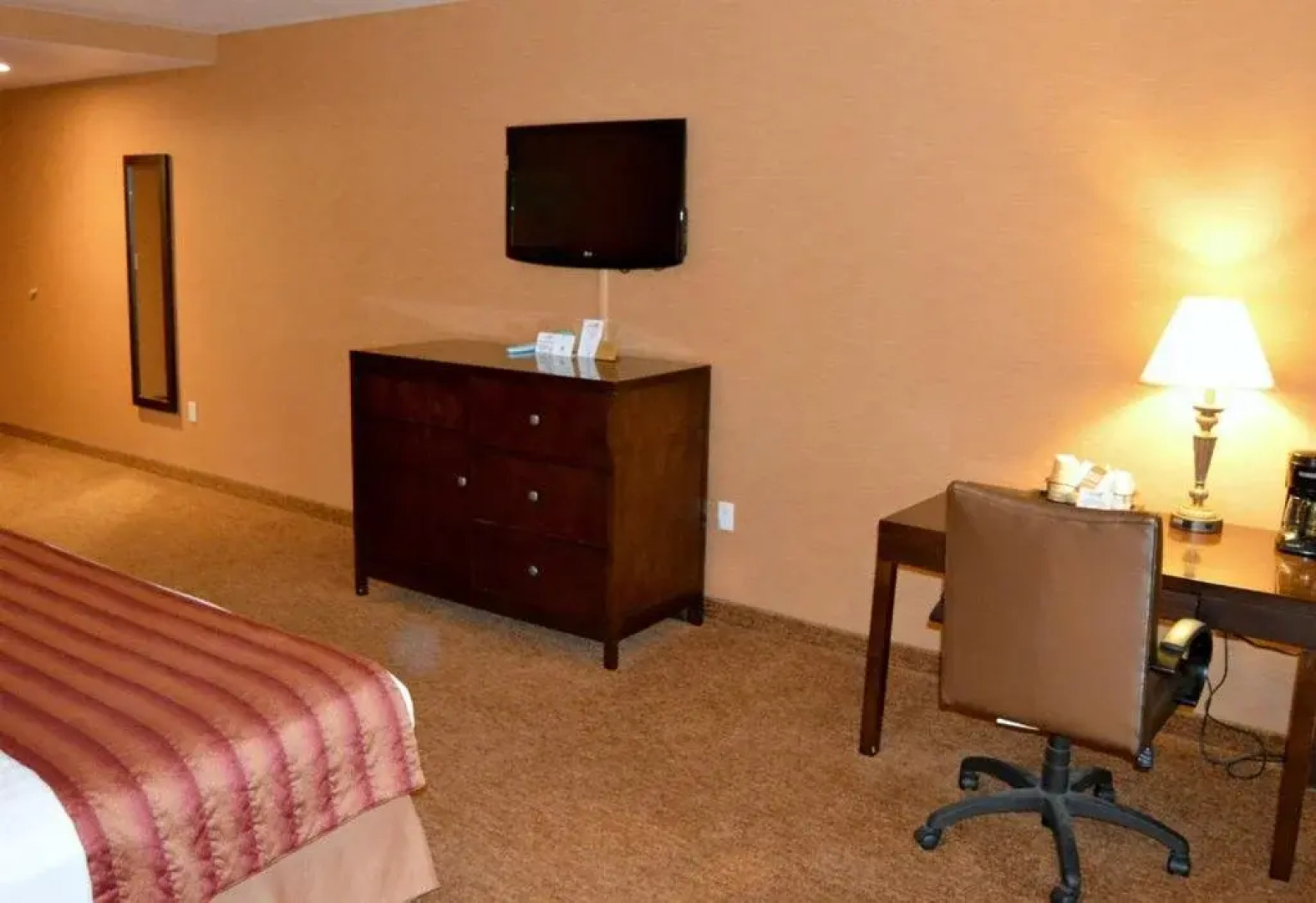 Apache Gold Resort Hotel