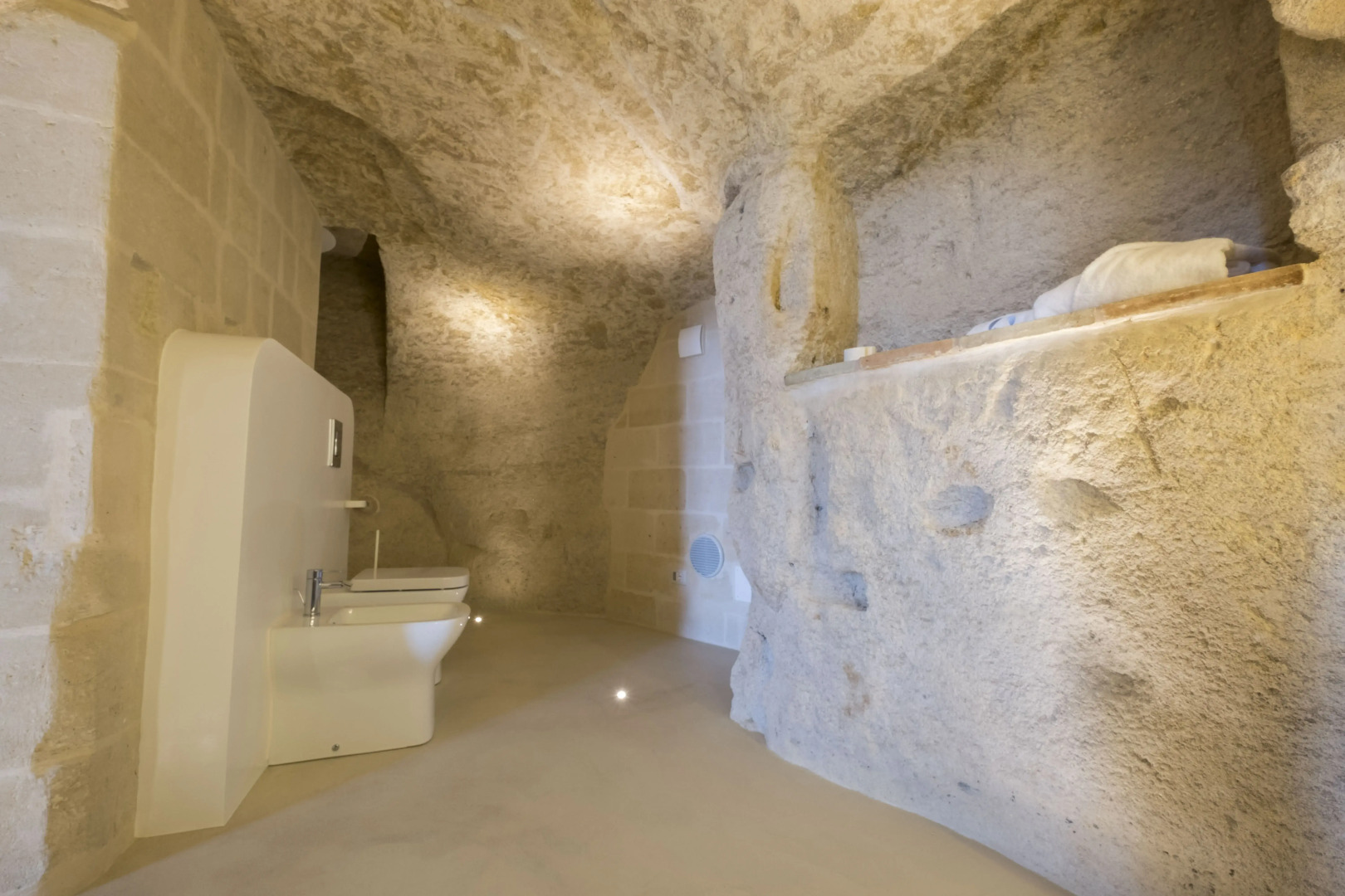 Aquatio Cave Luxury Hotel & SPA