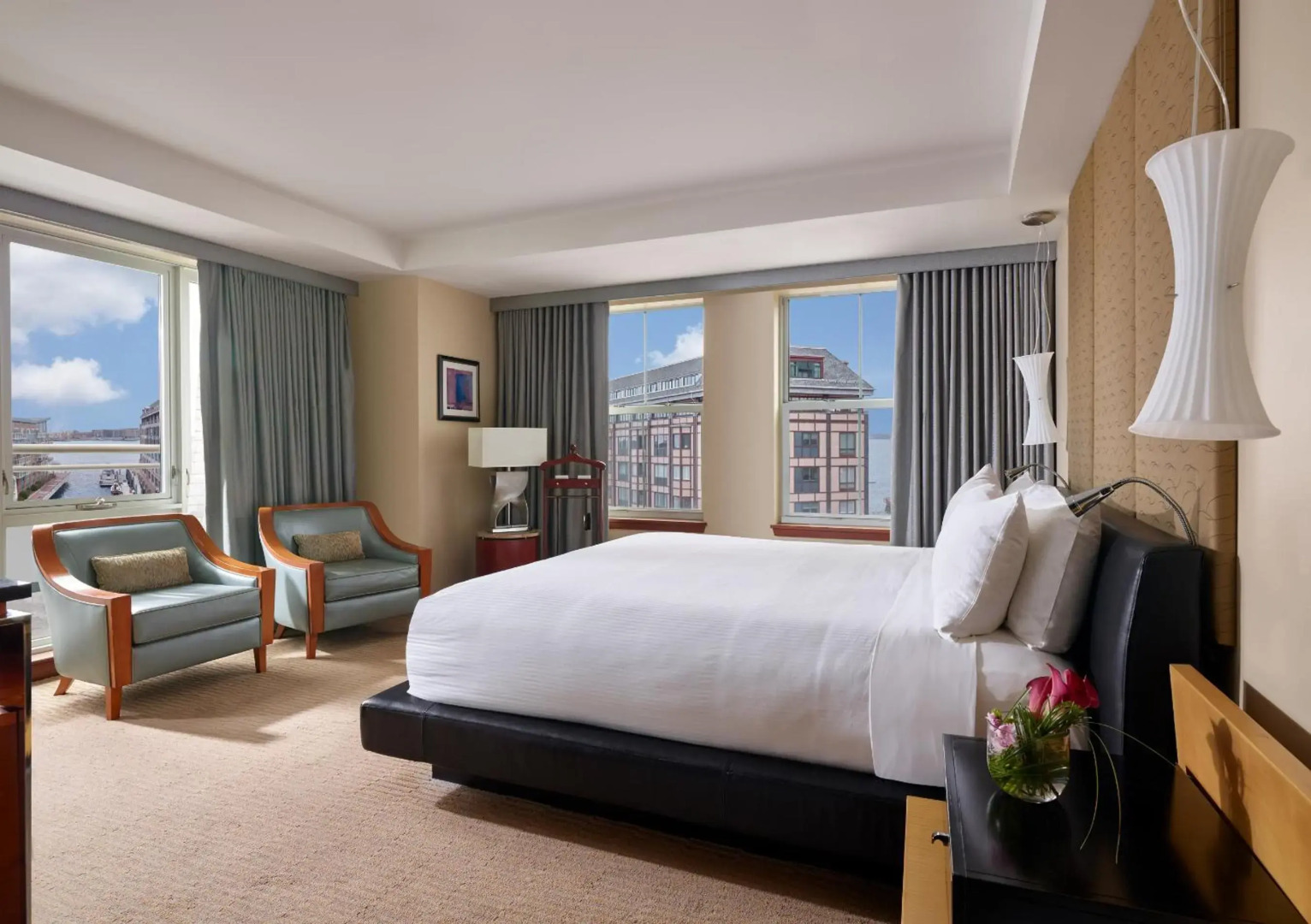 Battery Wharf Hotel, Boston Waterfront