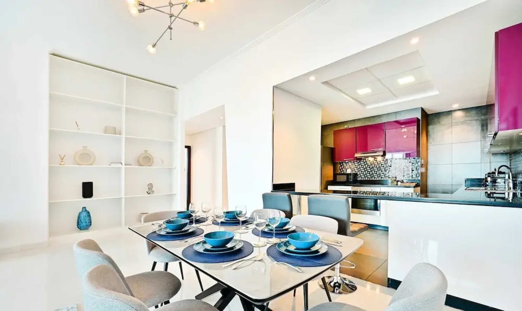 LUX  Cayan Superior Suite 4 Dubai Marina