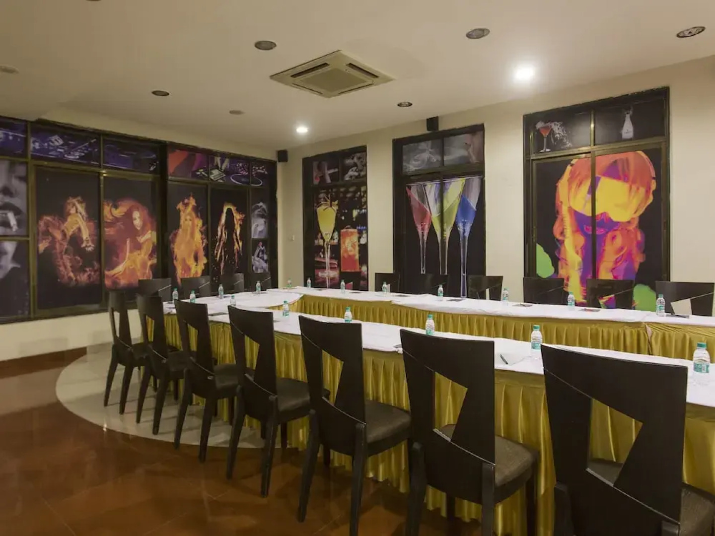 OYO 11974 Emerald Resort