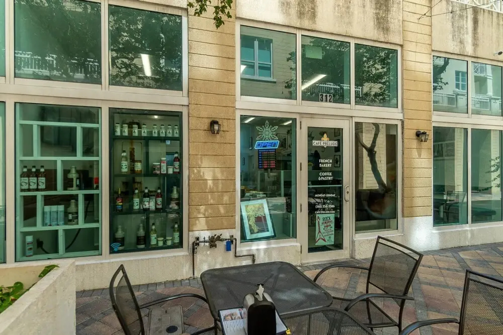 309n Sunrise Suite1 Bedroom, Pools, Jacuzzi, Beach, Shops & Dog Friendly