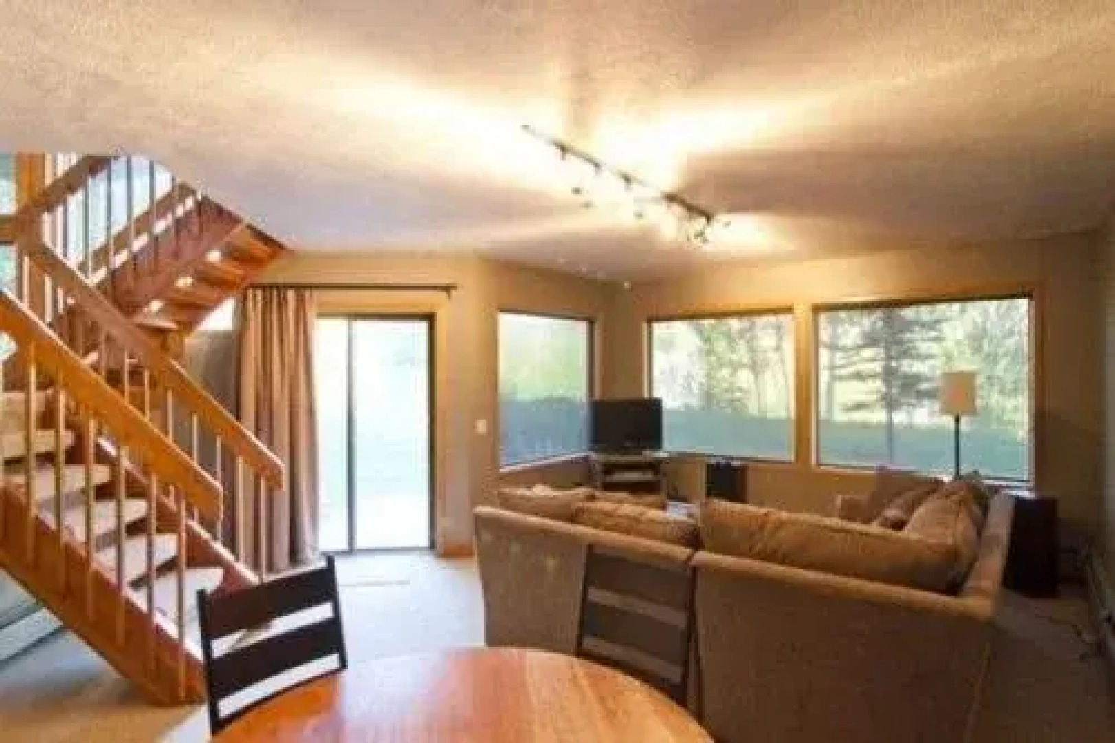 Pinnacle by Lespri Management