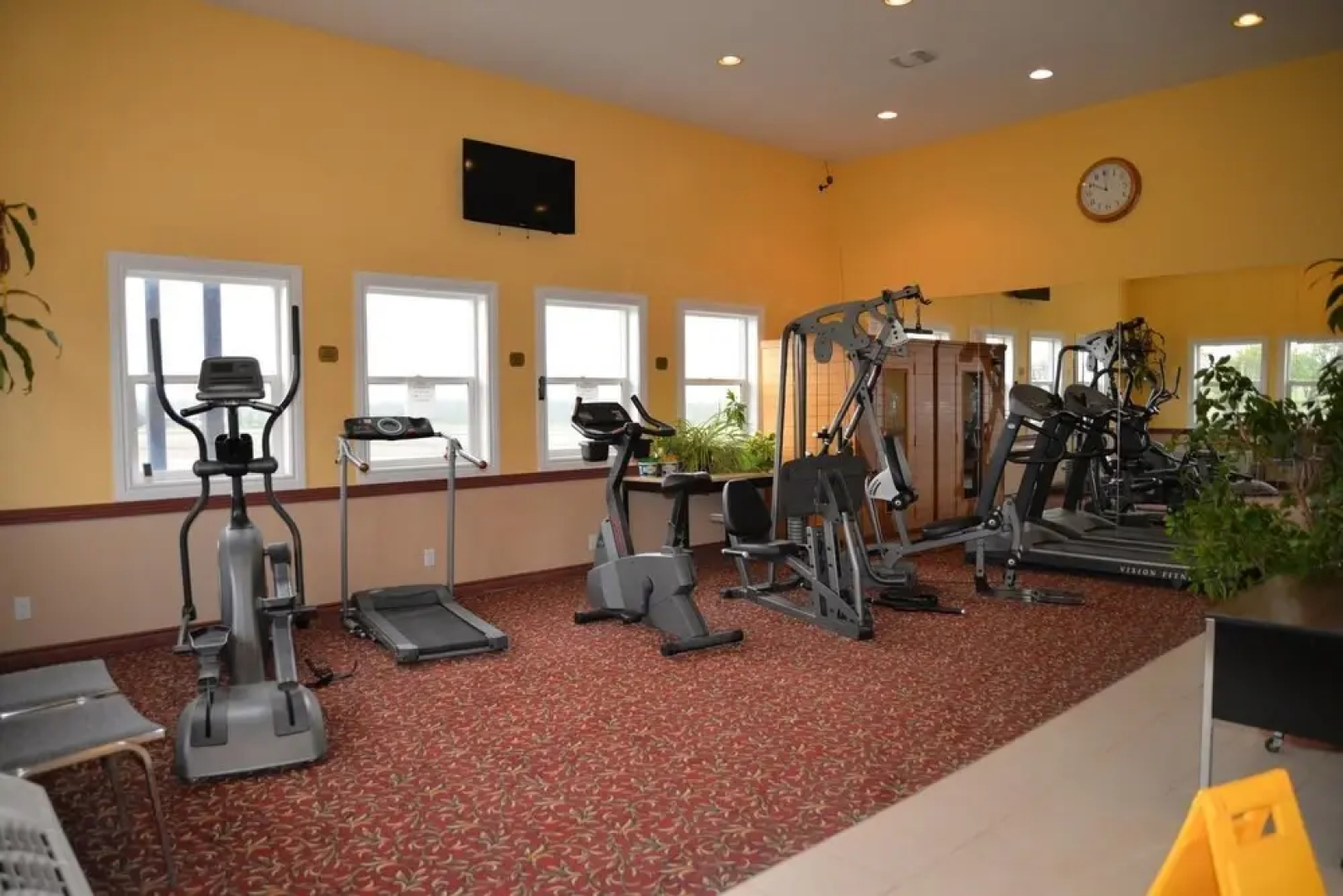 Northern Lights Inn & Suites