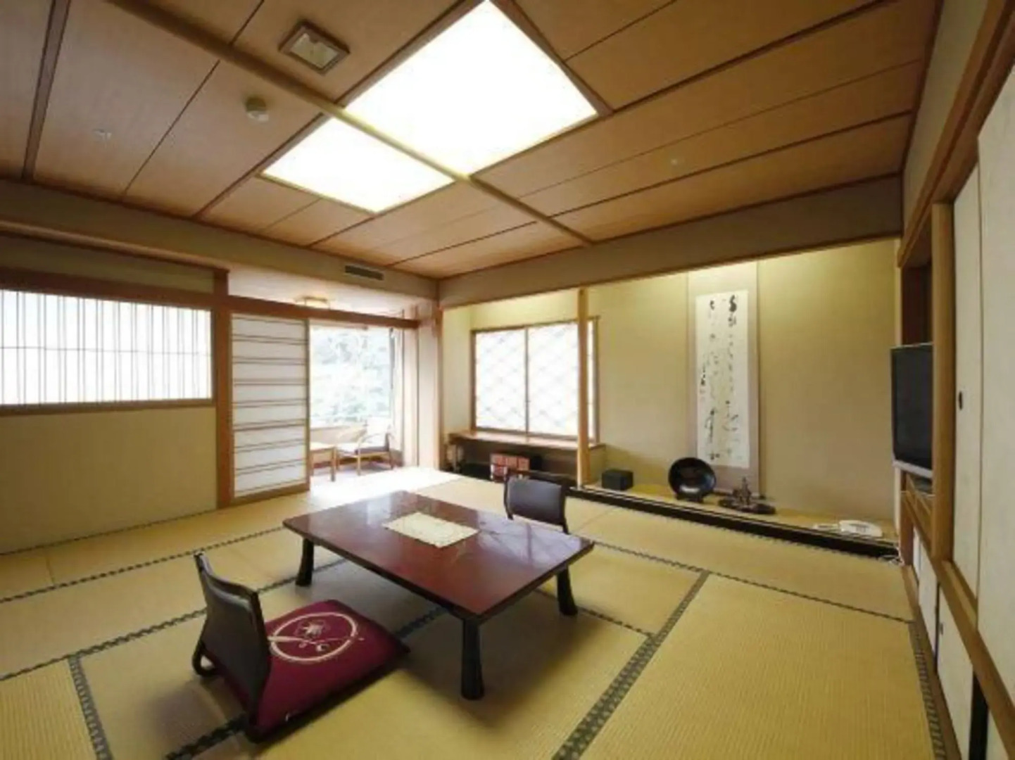 Izanro Iwasaki Ryokan