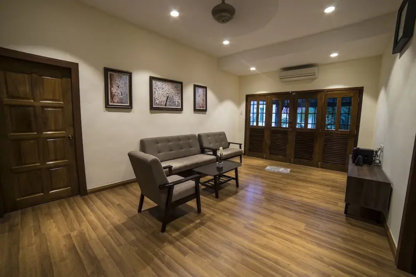 Bahau Woodz Villa