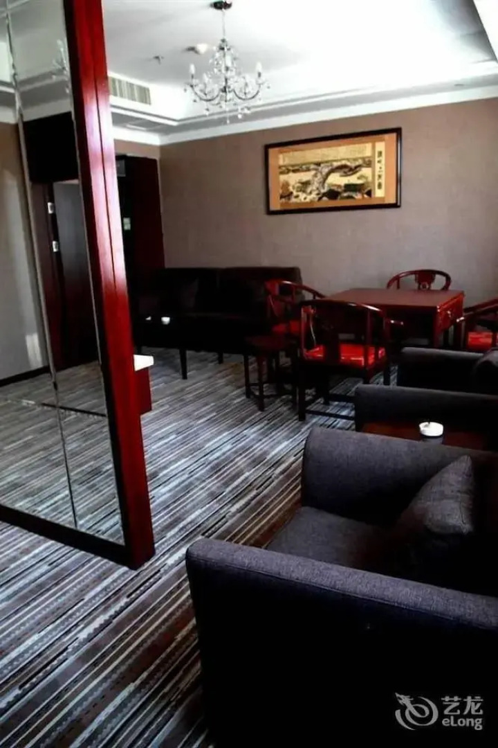 Wuhan Jiutong Haiyuan Hotel