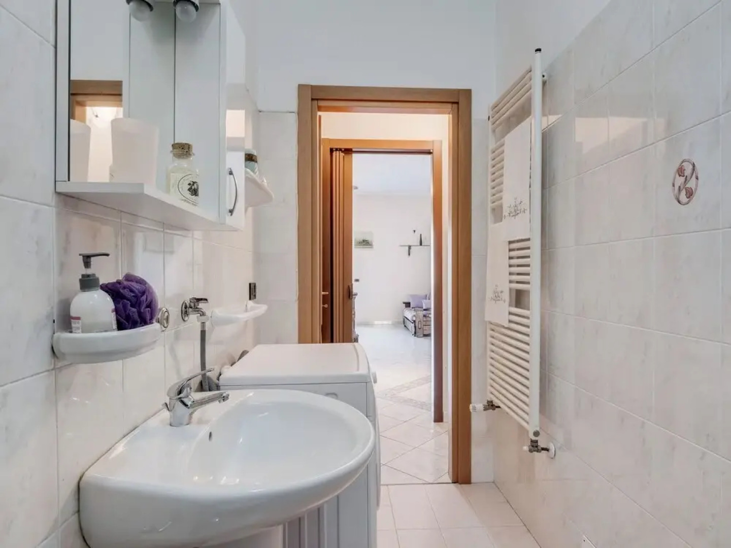 Traditional Apartment in Monte Isola near Lake Beach