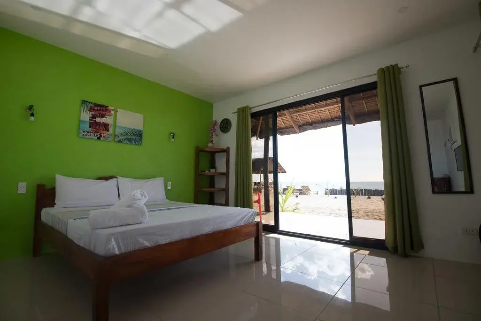 Footprints Beach Resort