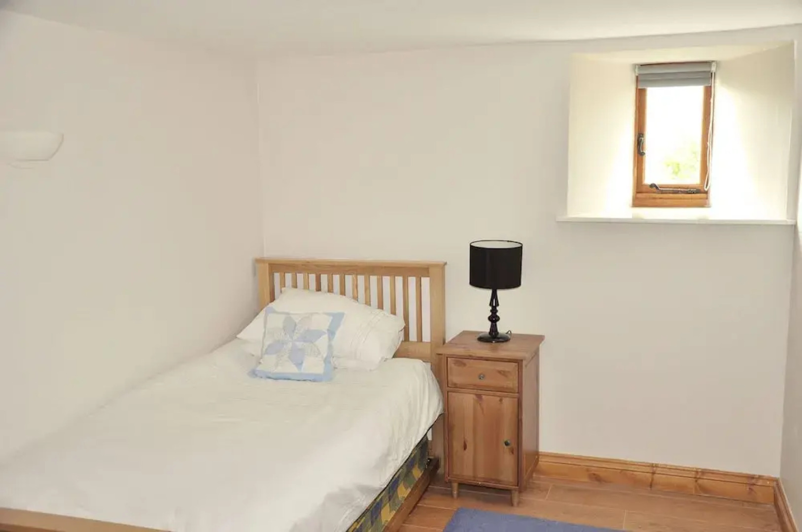 A spacious barn conversion with charming features near Looe