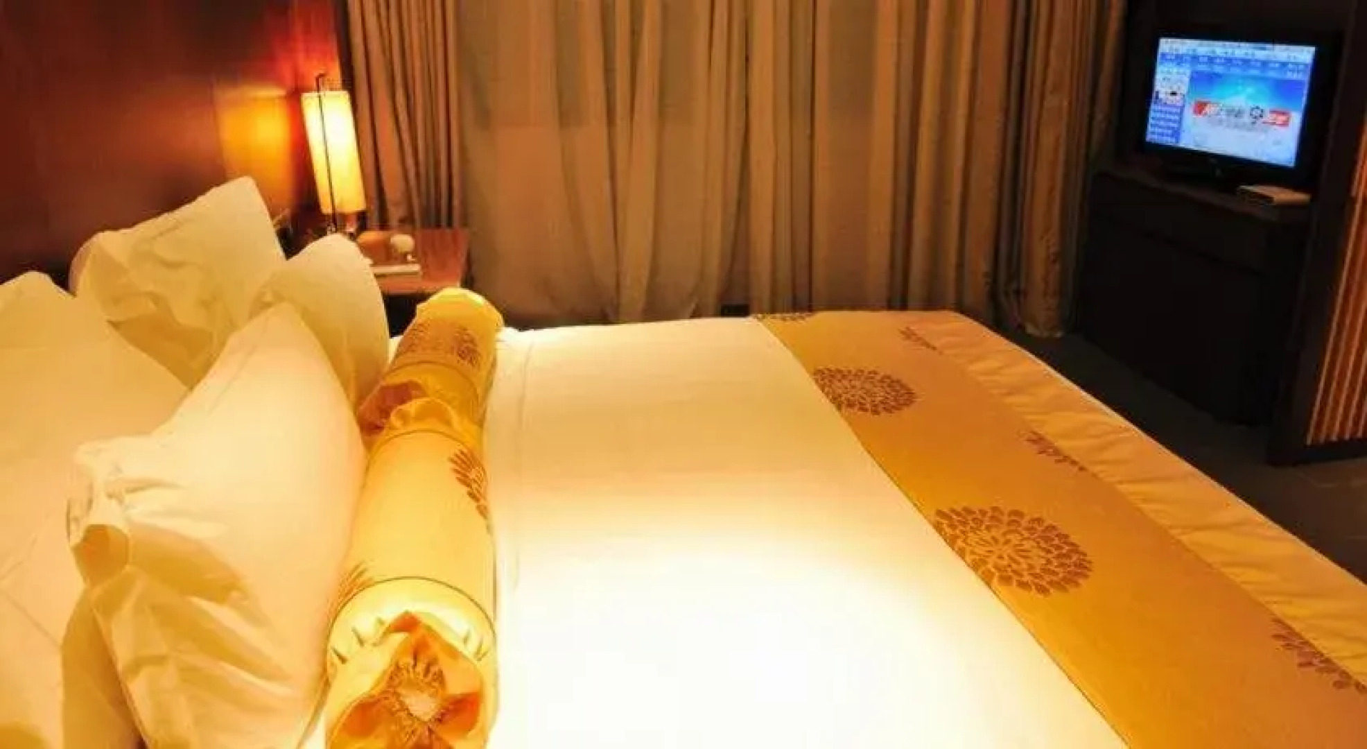 Sanjiang Forest Hot Spring Dumashi Hotel