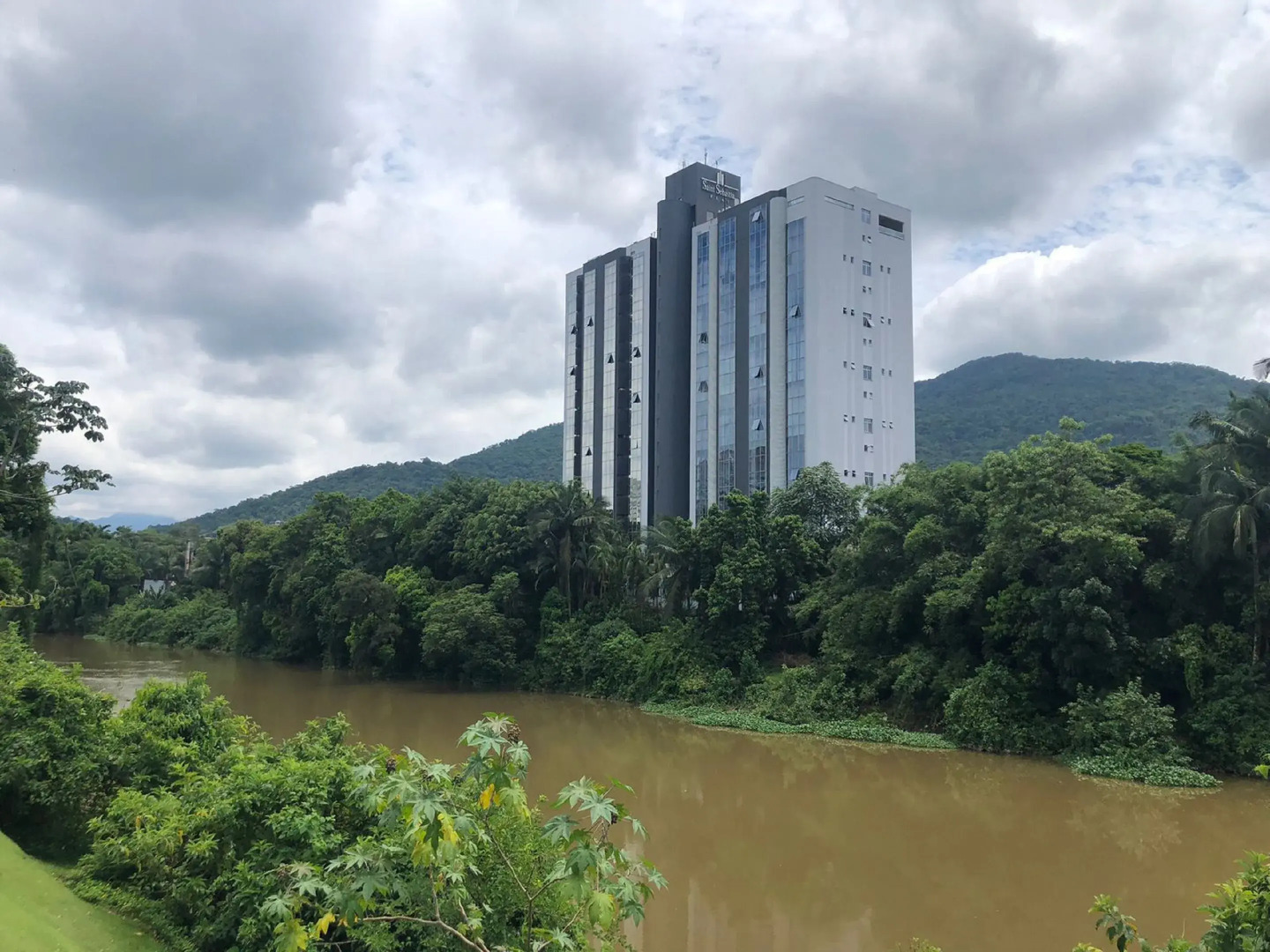 Saint Sebastian 307 Duplex no Centro.