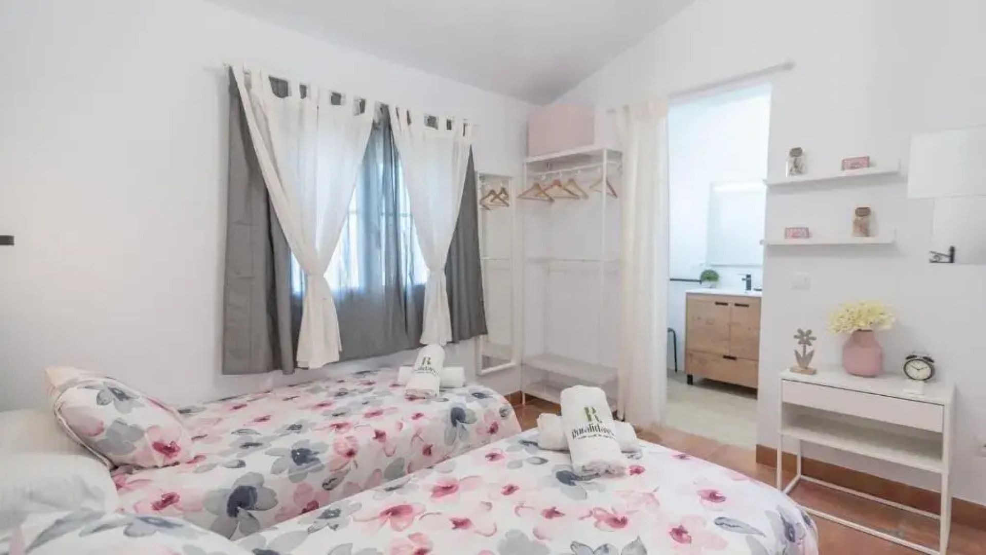 Cortijo Entre Pueblos Competa by Ruralidays