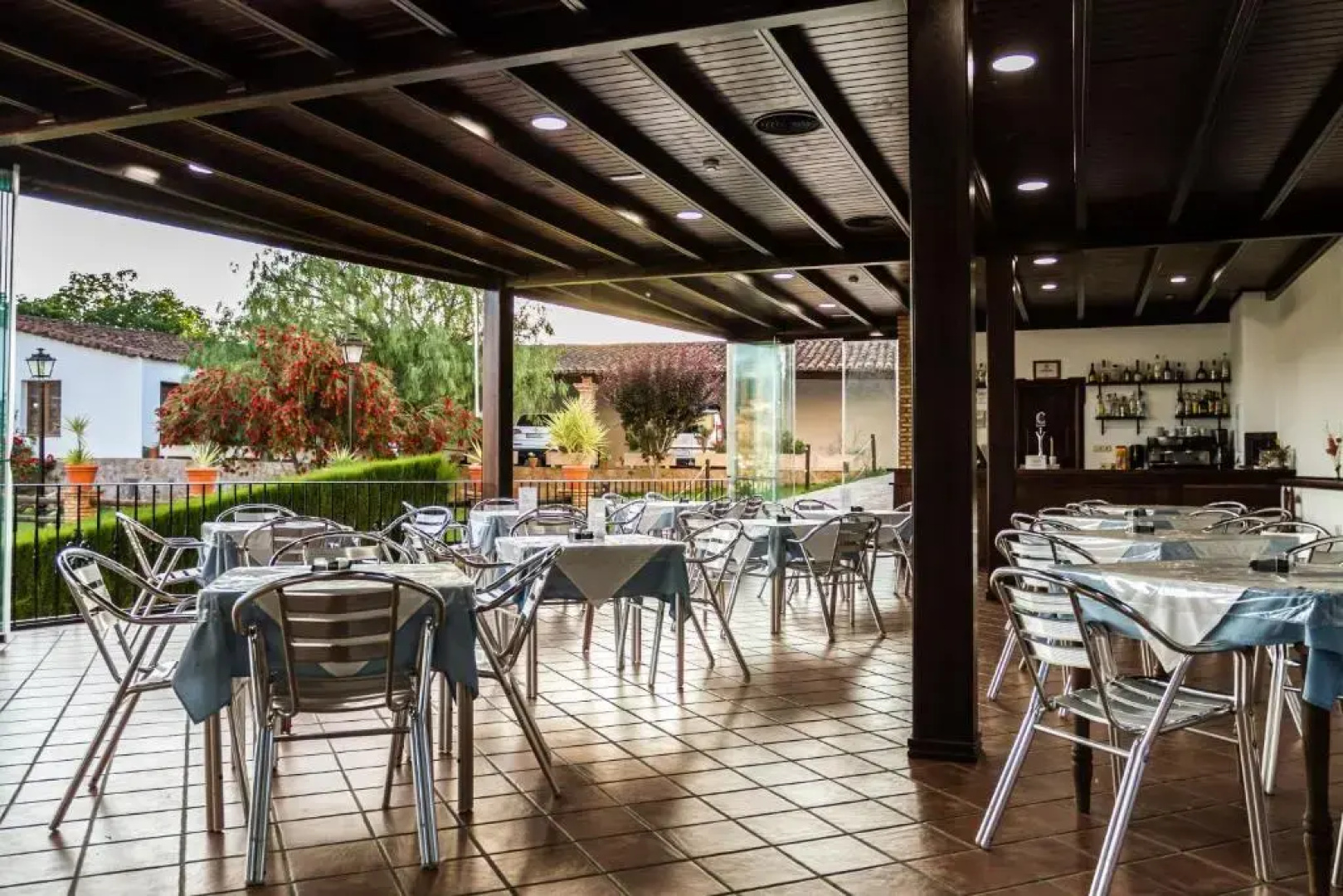Aparthotel Rural 12 Caños