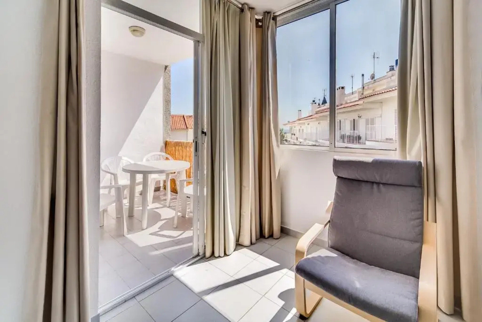 Hauzify I Apartaments Sot del Morer