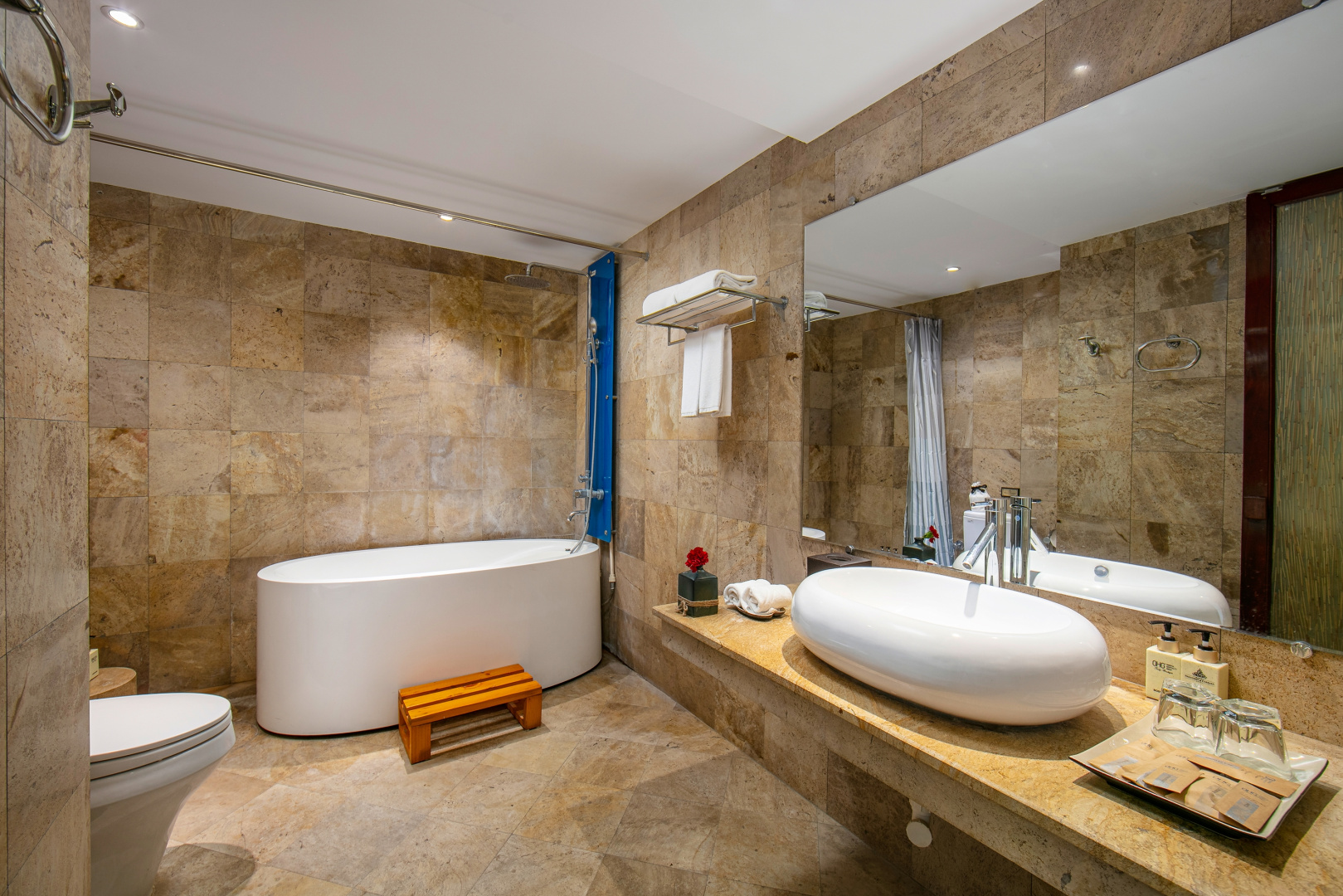 Oriental Suites Hotel & Spa