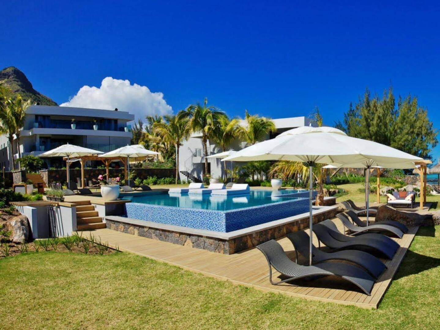 Leora Apartments by Horizon Holidays