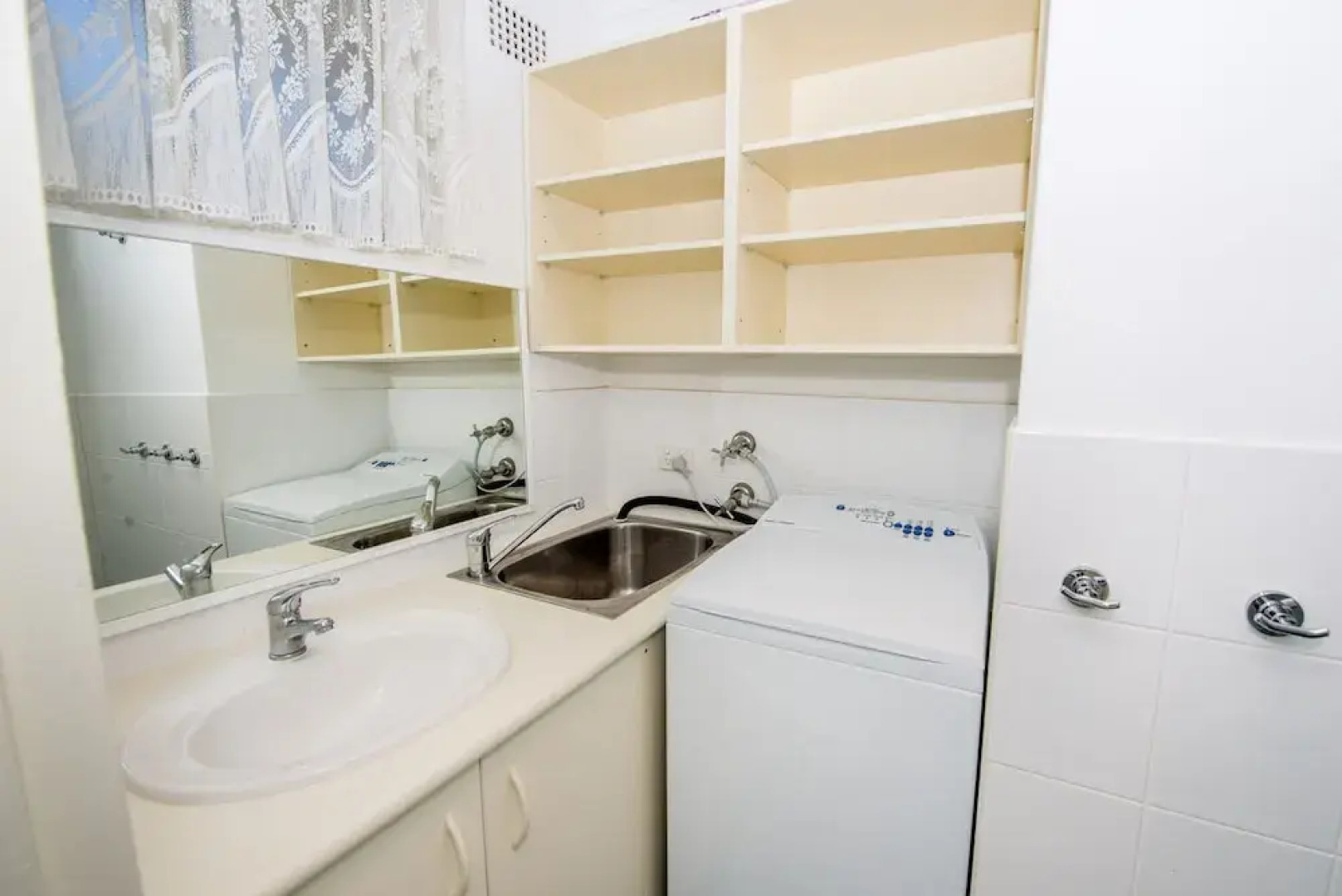 Collendina Unit 15 - Little Beach