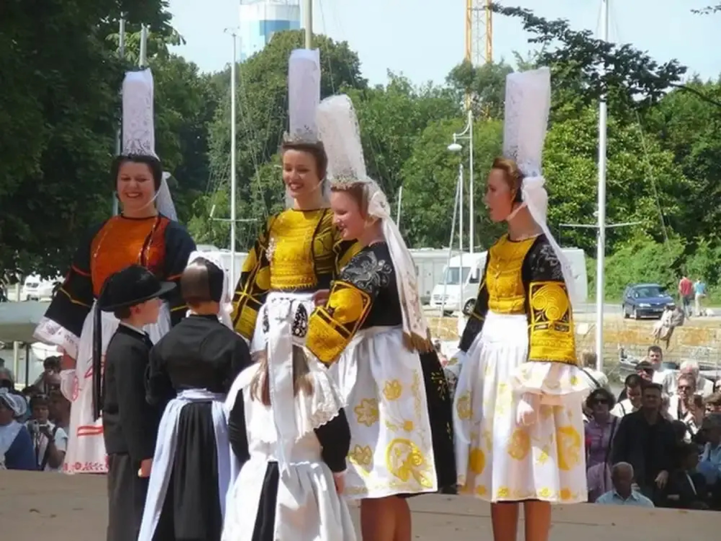 House With 4 Bedrooms in Guilvinec, With Wonderful City View and Enclo