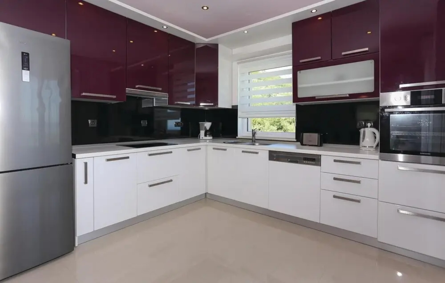 Stunning Home in Kastel Stafilic With Wifi and 6 Bedrooms