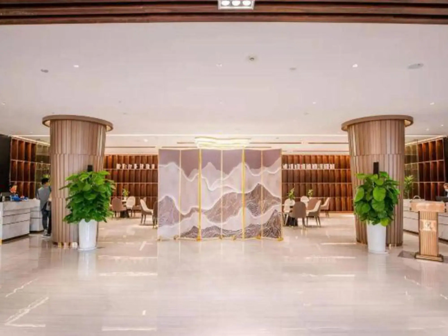 Ronggang International Hotel