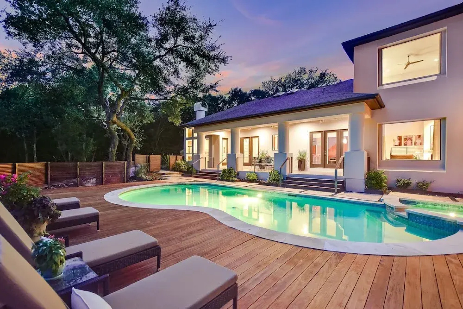 510 Austin - 5 Br Home