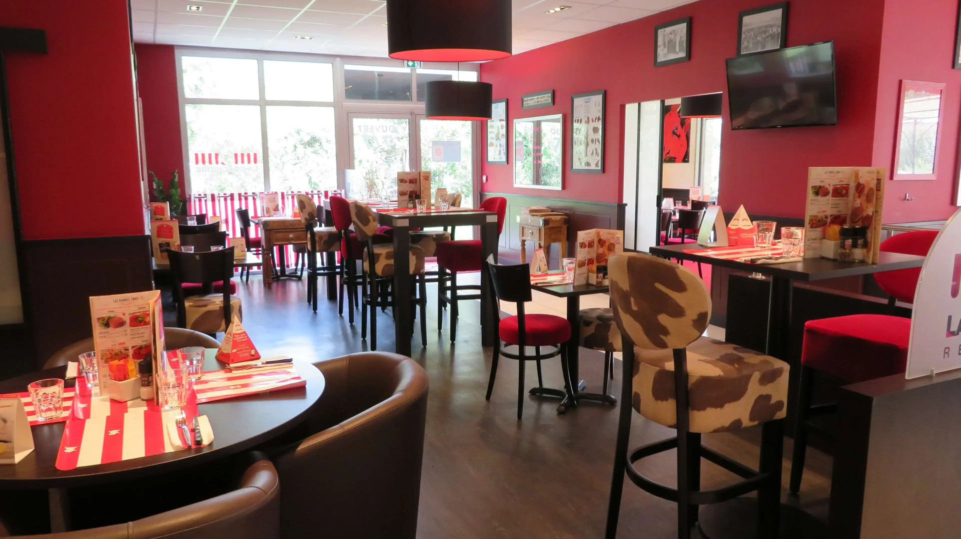 Kyriad Aix Les Milles - Plan de Campagne