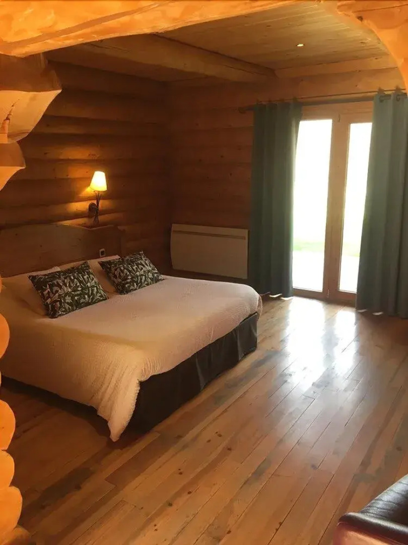 Logis Hôtel-Restaurant Domaine de Montecristo