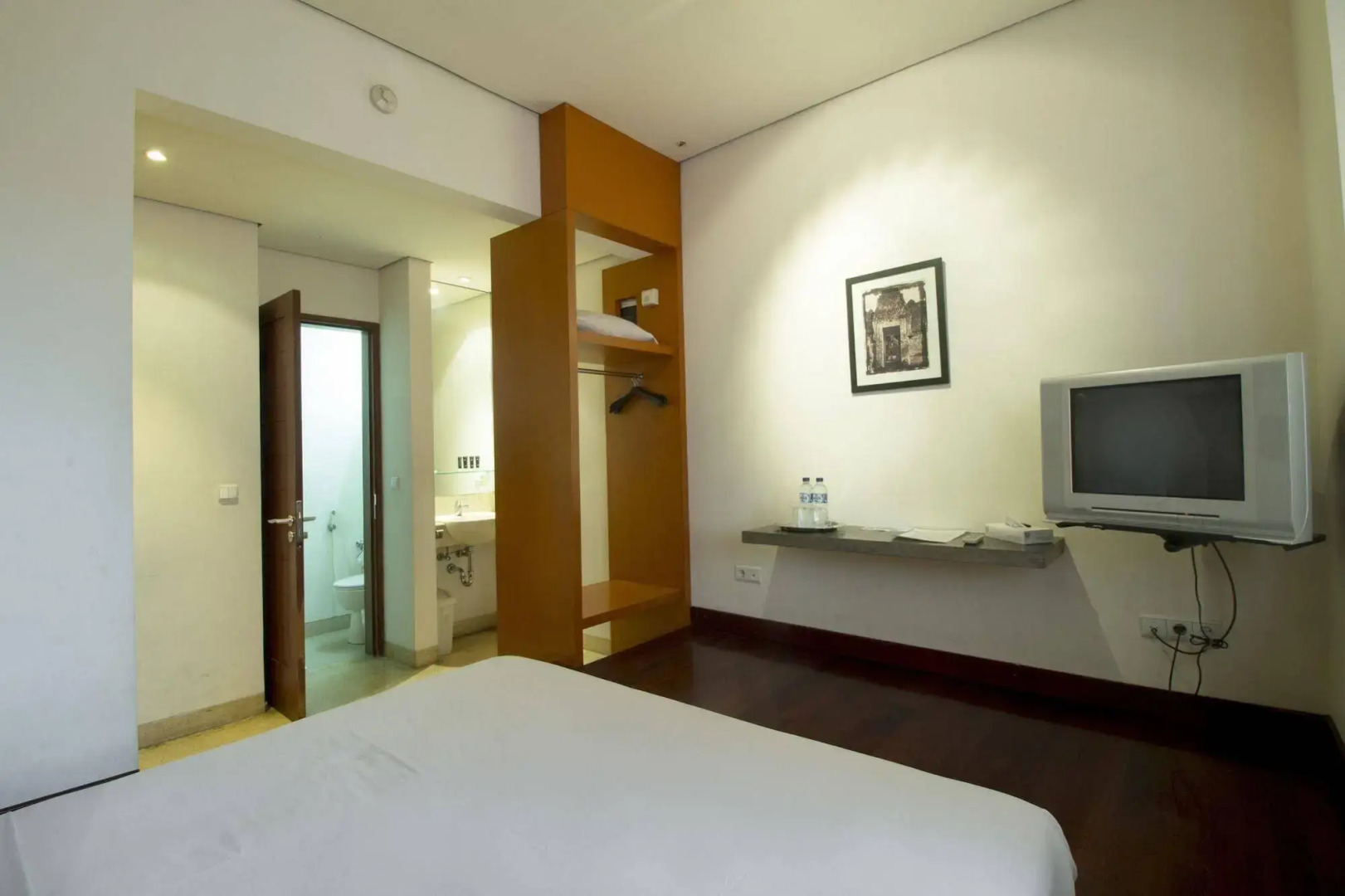 RedDoorz @ Gegerkalong Girang