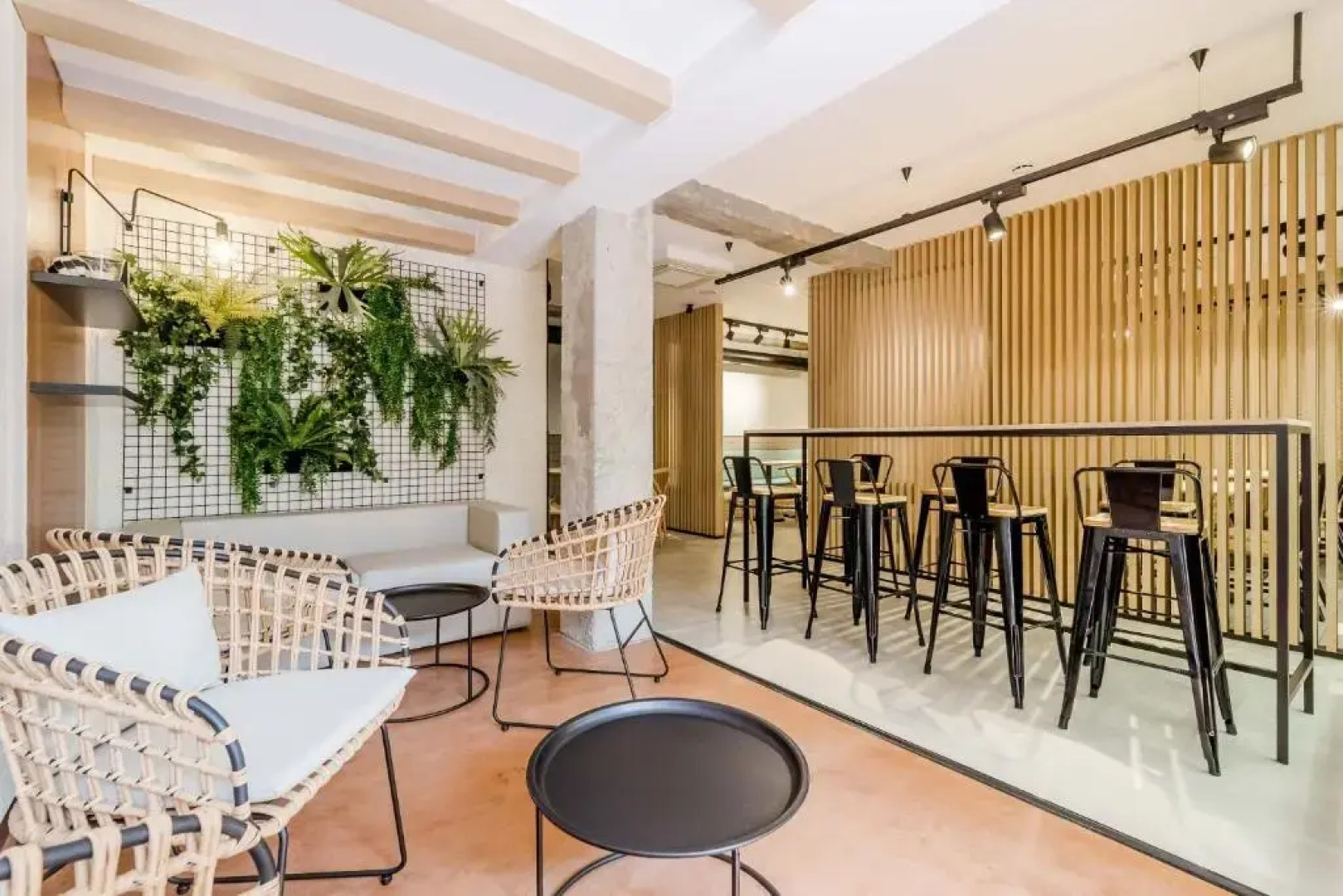 Hospedium H Cabo Sport