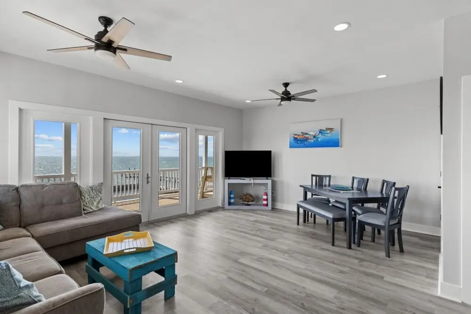 Lookout Harbor 7 Bedroom Home by RedAwning