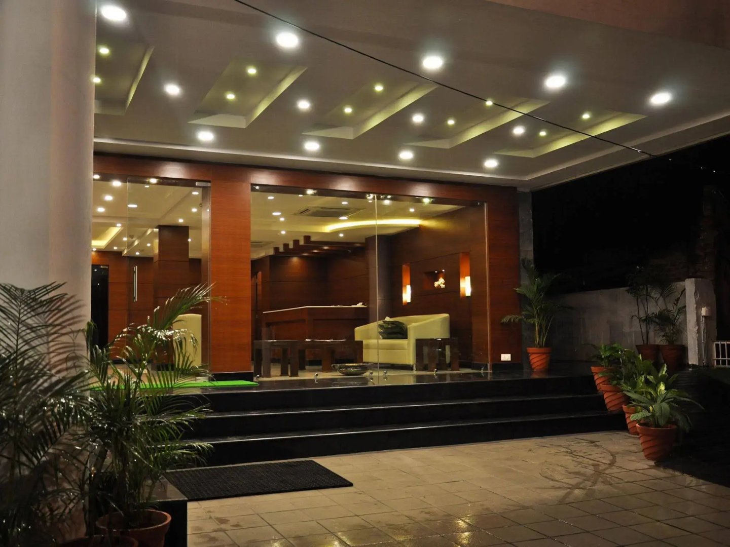 Hotel Golden Castle