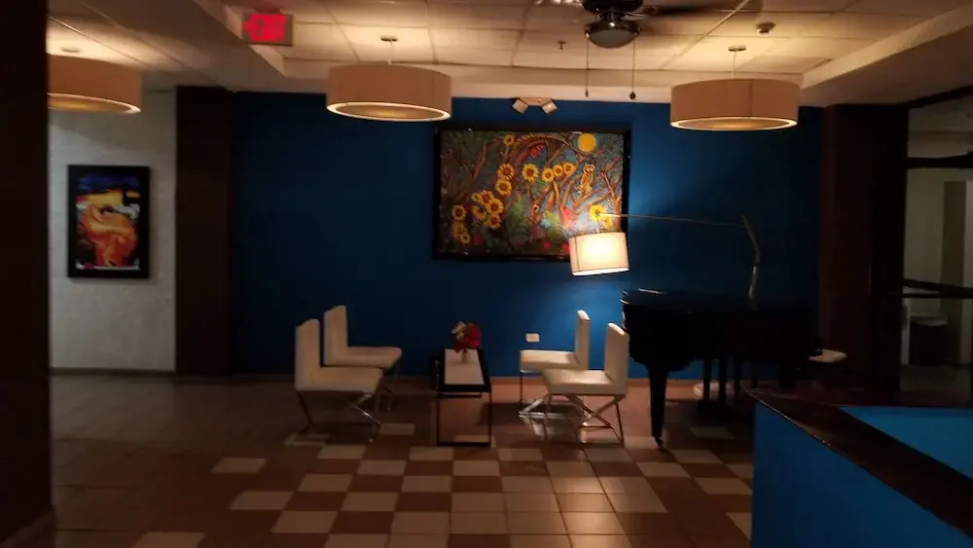 Modern and Cozy Miramar