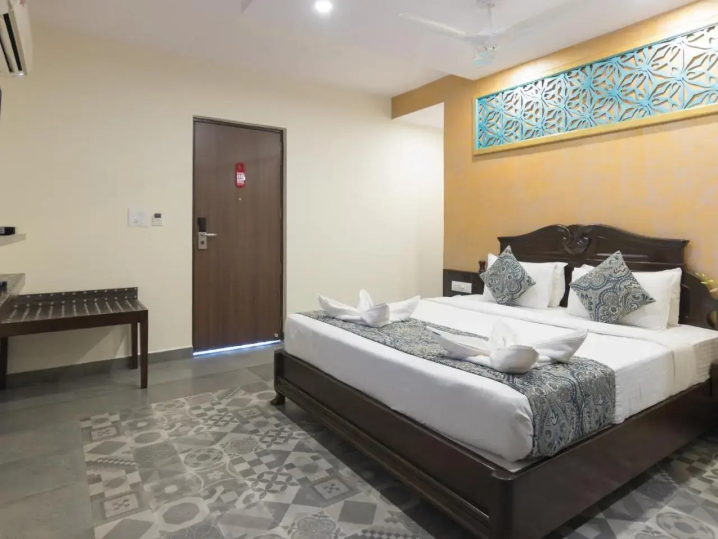 Sifrazhed's Beach Retreat