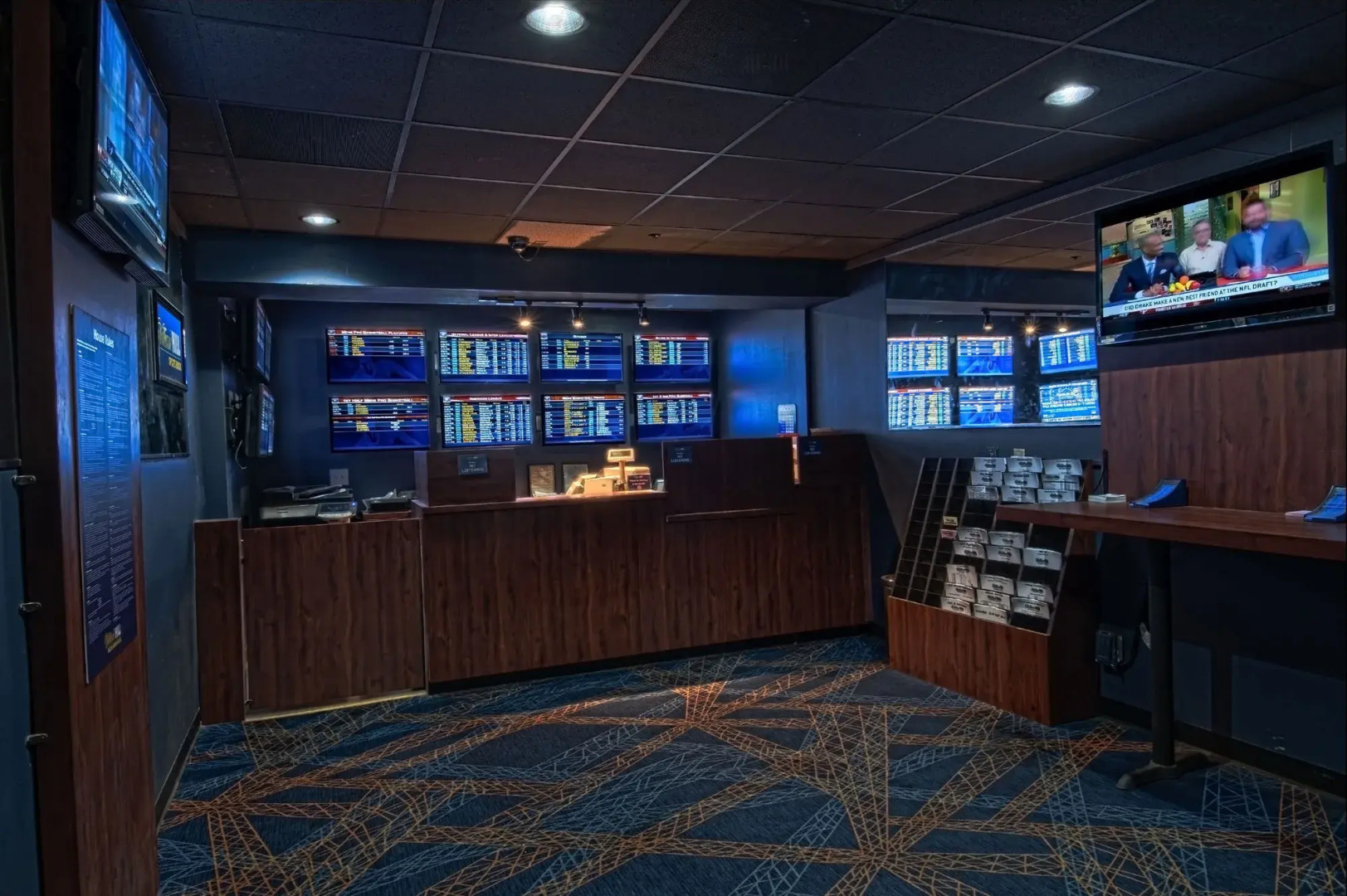 Siegel Slots and Suites