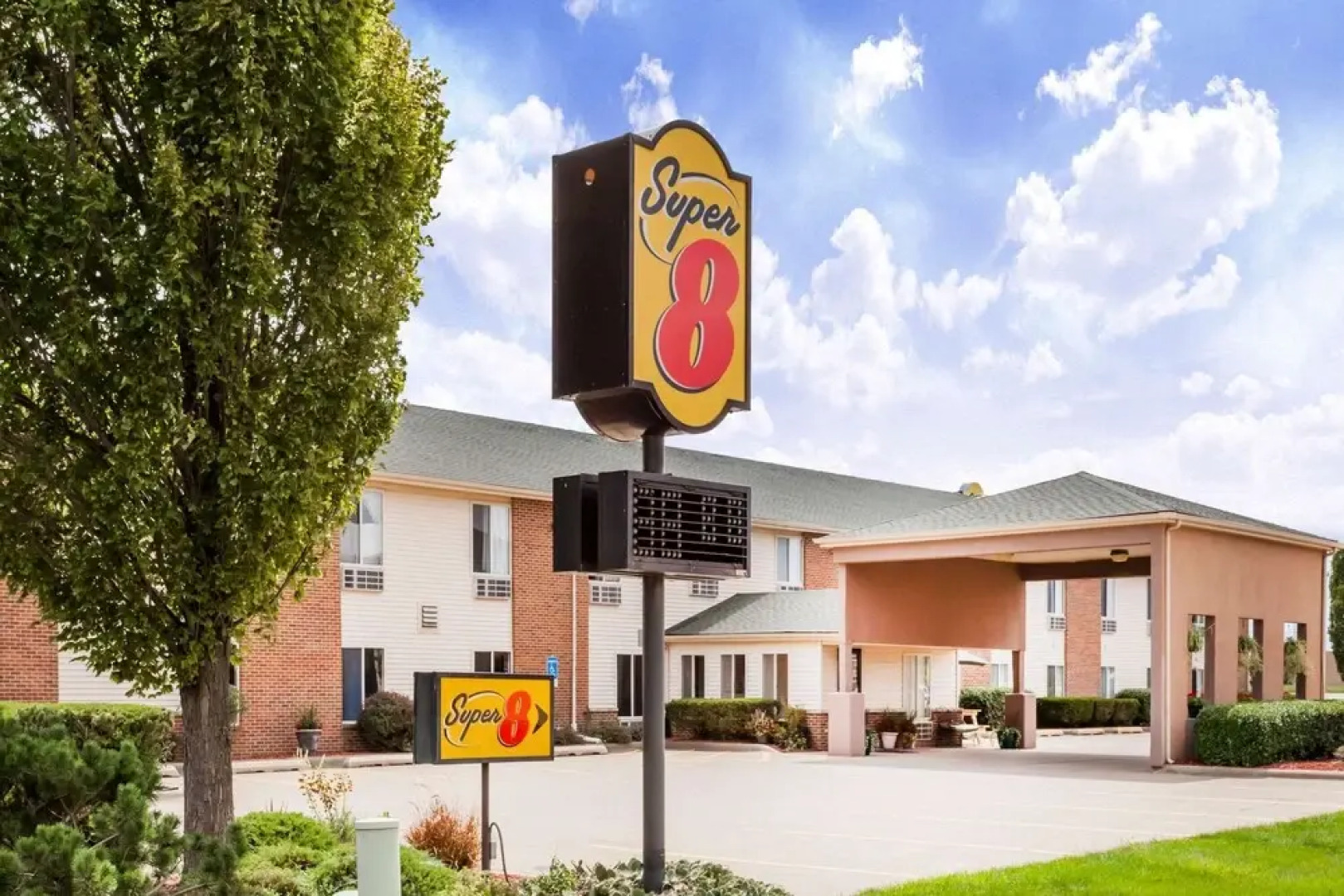 Super 8 Pekin/Peoria Area