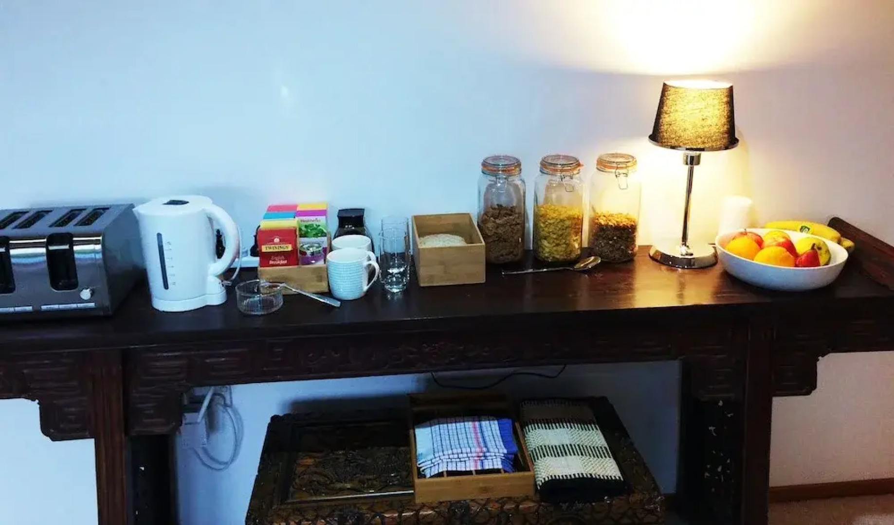 Miharo Bed & Breakfast