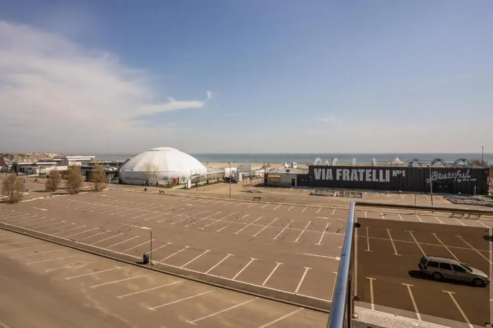 Summerland Sea-View Luxury Apartment