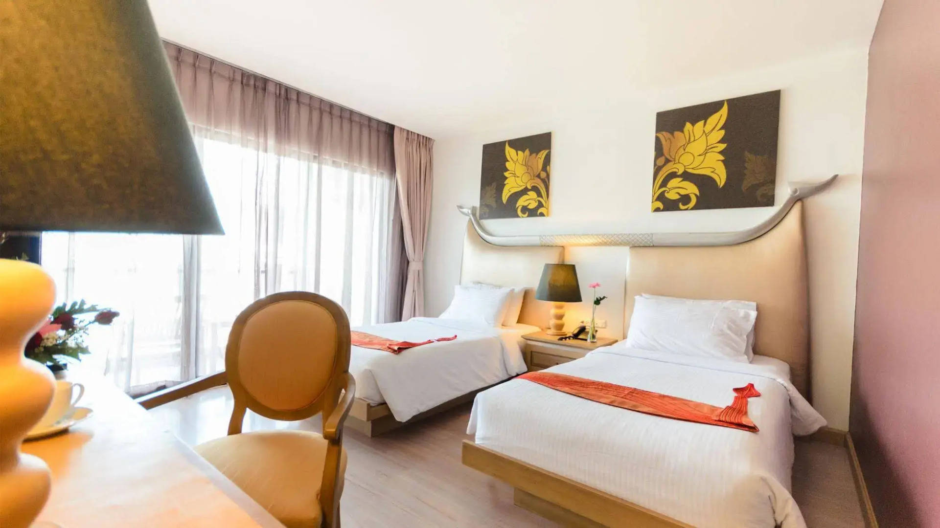 The StandardX Bangkok Phra Arthit