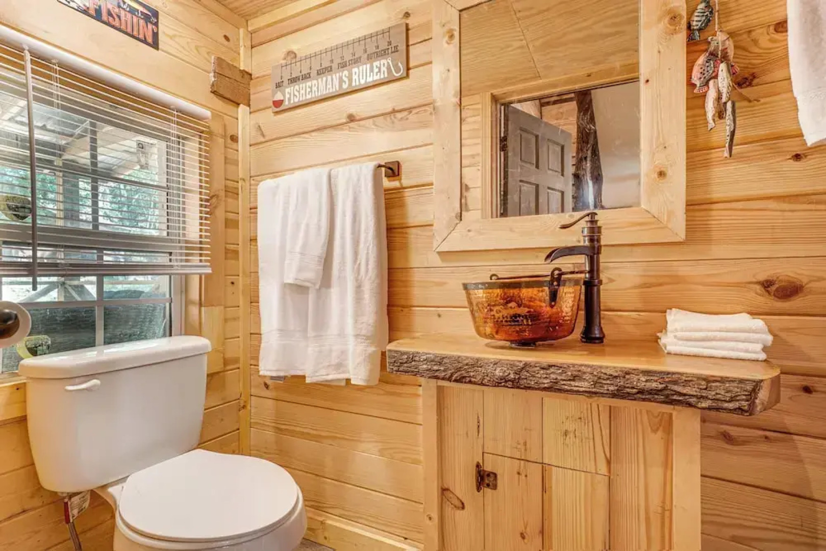 North Georgia Mtn Escape w/ Hot Tub & Games!