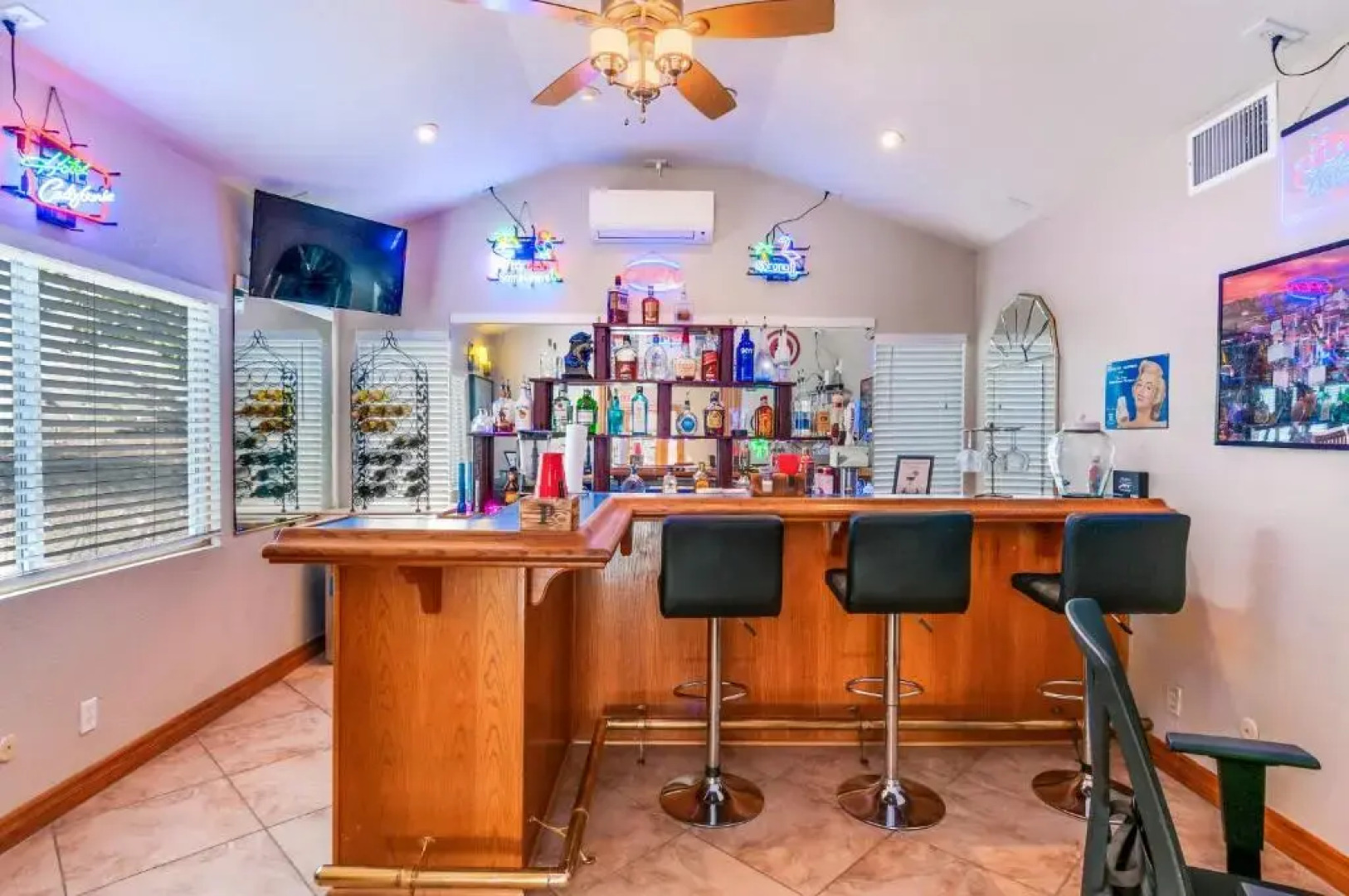 Private Pickleball Pool & Palms Resort