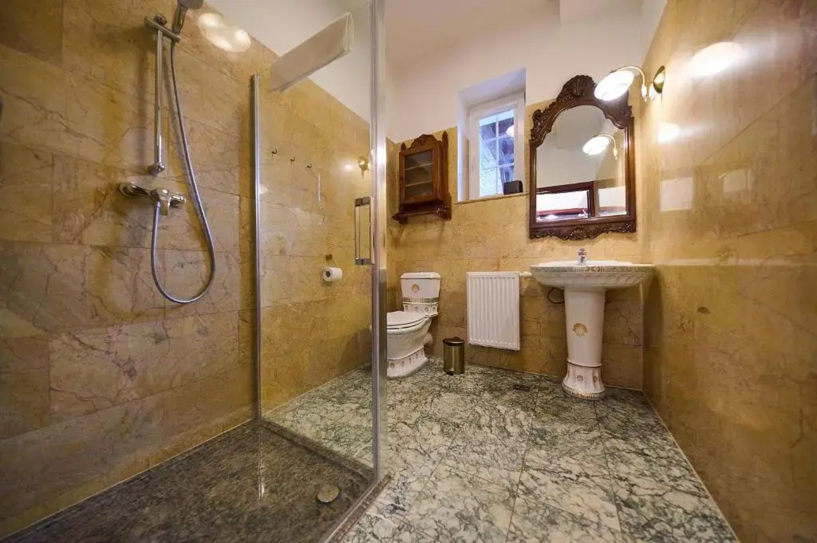 Zielony Kompleks Dwór Ostoya