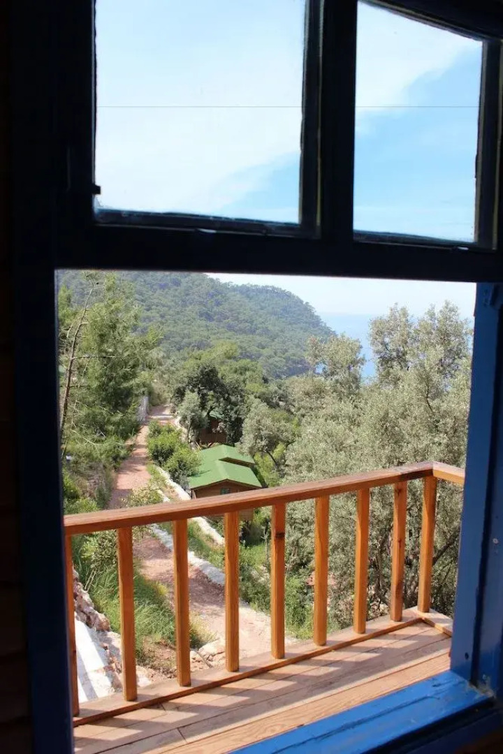 Helios Gunes Camping