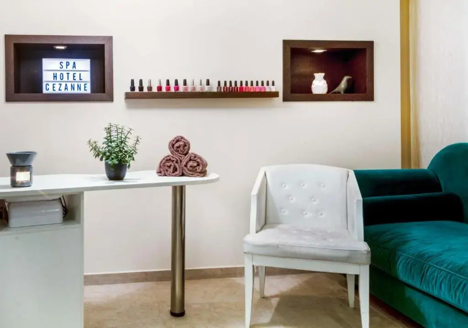 Hotel Cezanne